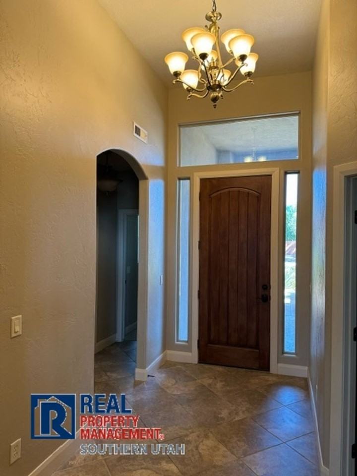 151 W 685 S - Photo 3 of 17