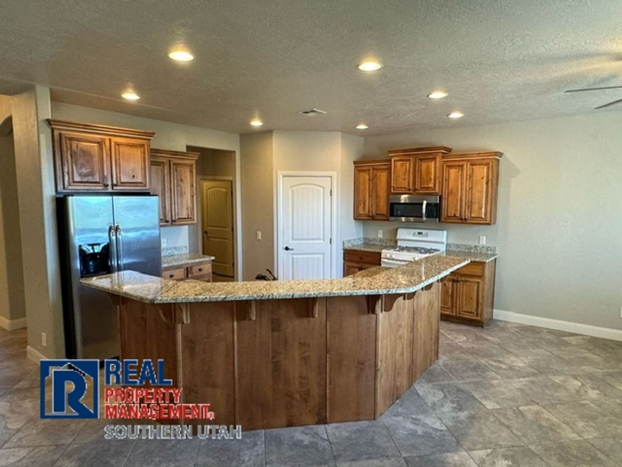 151 W 685 S - Photo 6 of 17