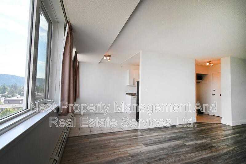 805 Queensway #1 - Photo 2 of 12