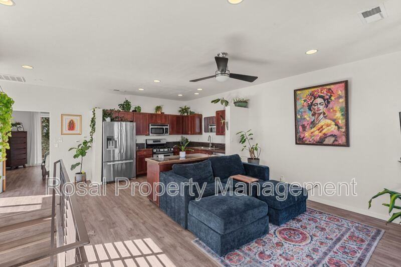 405 Ridge Pl Ne - Photo 7 of 33