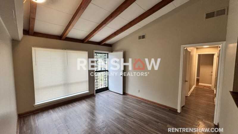 1142 Pallwood Rd - Photo 3 of 14