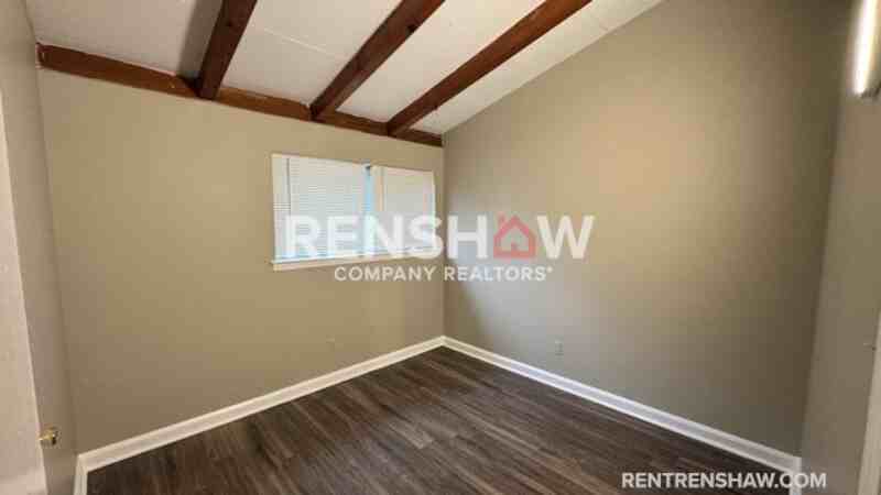 1142 Pallwood Rd - Photo 7 of 14