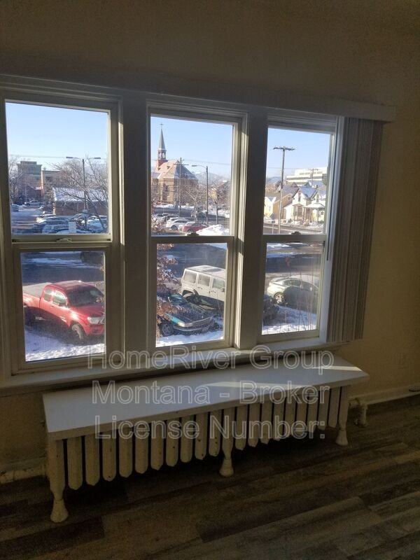 334 W Alder St #4 - Photo 6 of 29