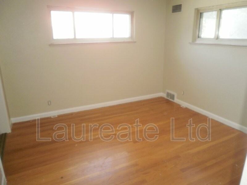 2332 Oakland St - Photo 5 of 16