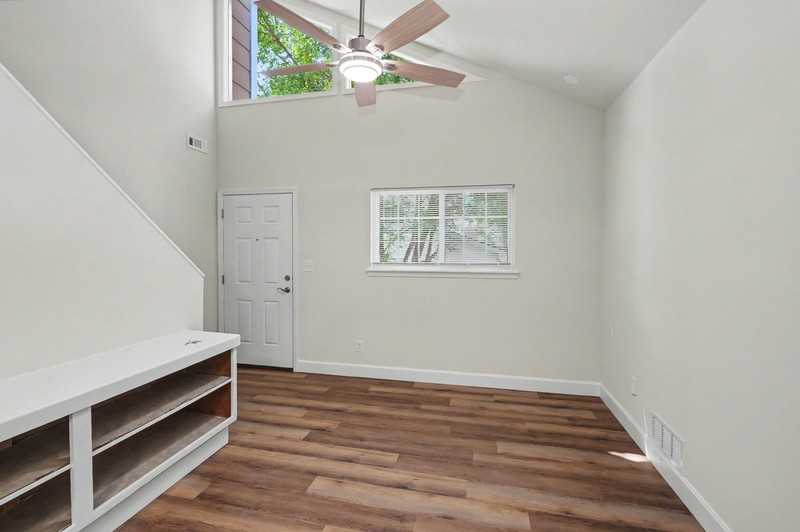 1125 Tennessee St - Photo 3 of 25