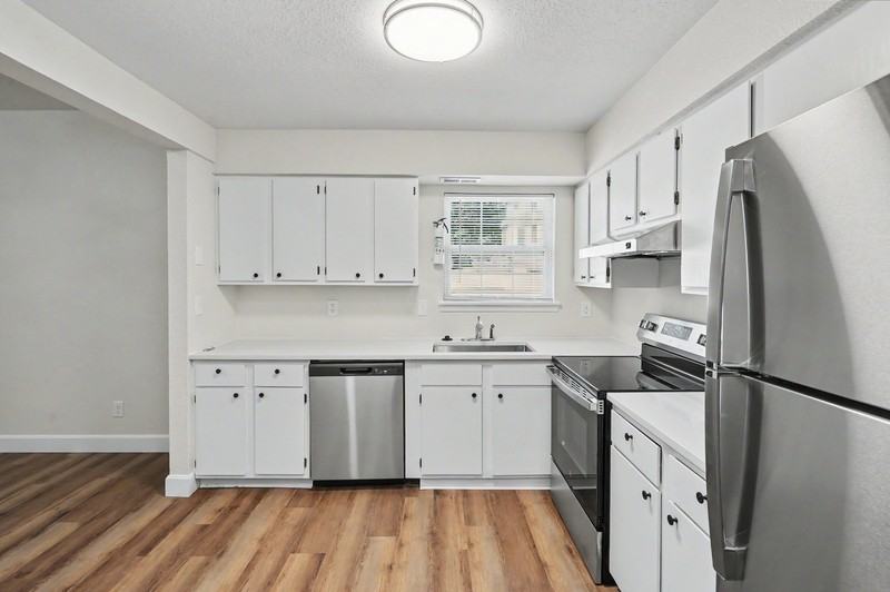 1125 Tennessee St - Photo 5 of 25