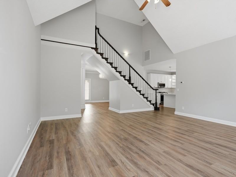213 Pointe Verde Cir - Photo 6 of 36