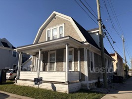 featured image of 615 Fry St