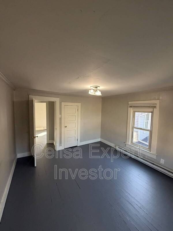 3125 S Harrison St - Photo 7 of 10