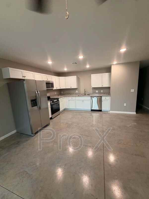 213 S Mckee Ave #215SMCKEE - Photo 4 of 12