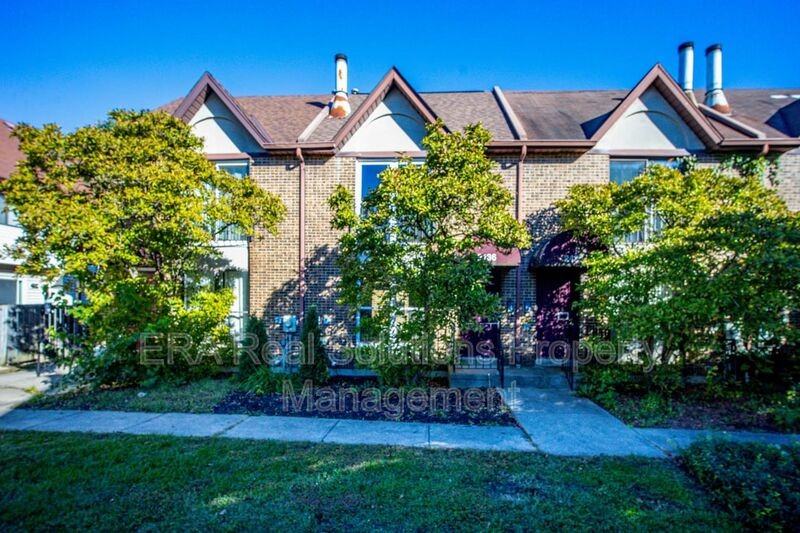 2436 Grandview Ave - Photo 2 of 42