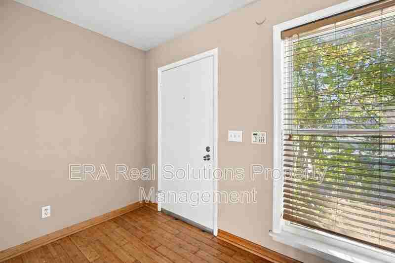 2436 Grandview Ave - Photo 7 of 42