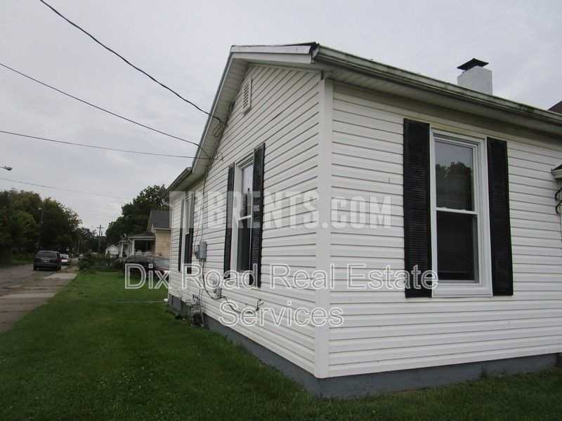 301 Crawford St - Photo 3 of 9