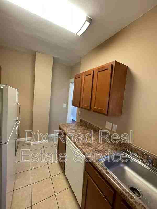 827 16th Ave - Photo 5 of 16