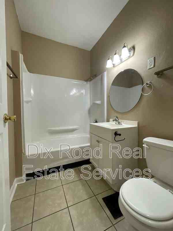 827 16th Ave - Photo 7 of 16