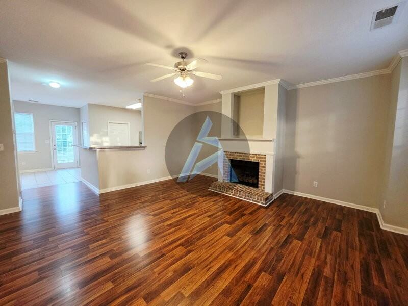 4721 Liberty Square Dr - Photo 2 of 19