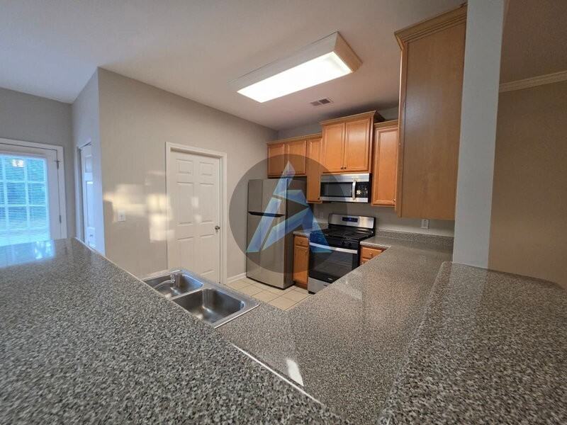 4721 Liberty Square Dr - Photo 5 of 19
