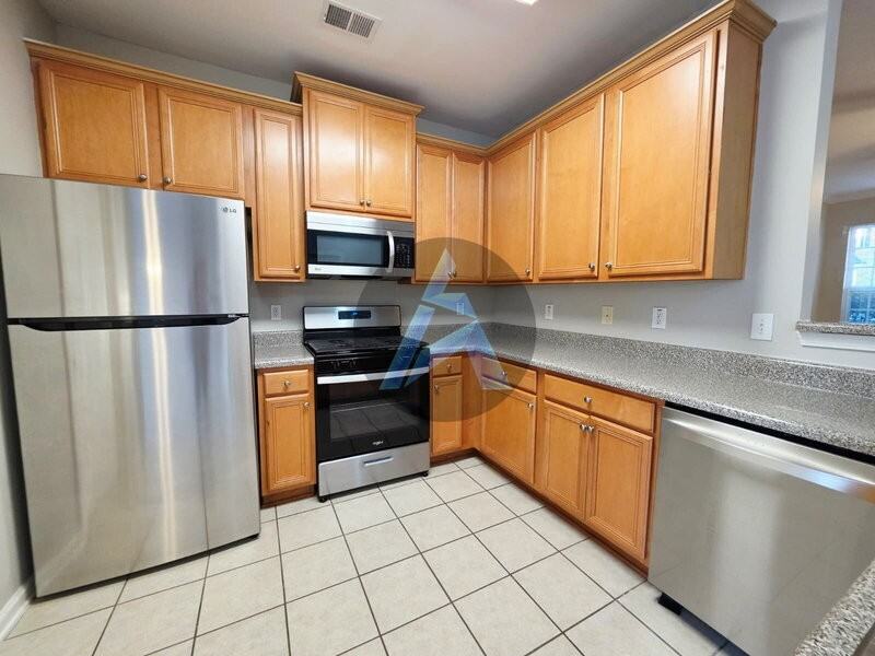 4721 Liberty Square Dr - Photo 6 of 19