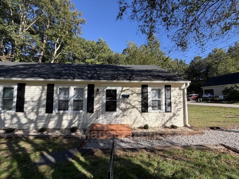 517 S Fuquay Ave - Photo 2 of 12