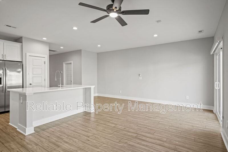 18 S Laird Dr - Photo 4 of 21