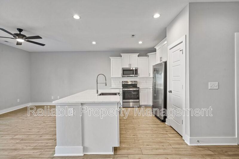 18 S Laird Dr - Photo 6 of 21
