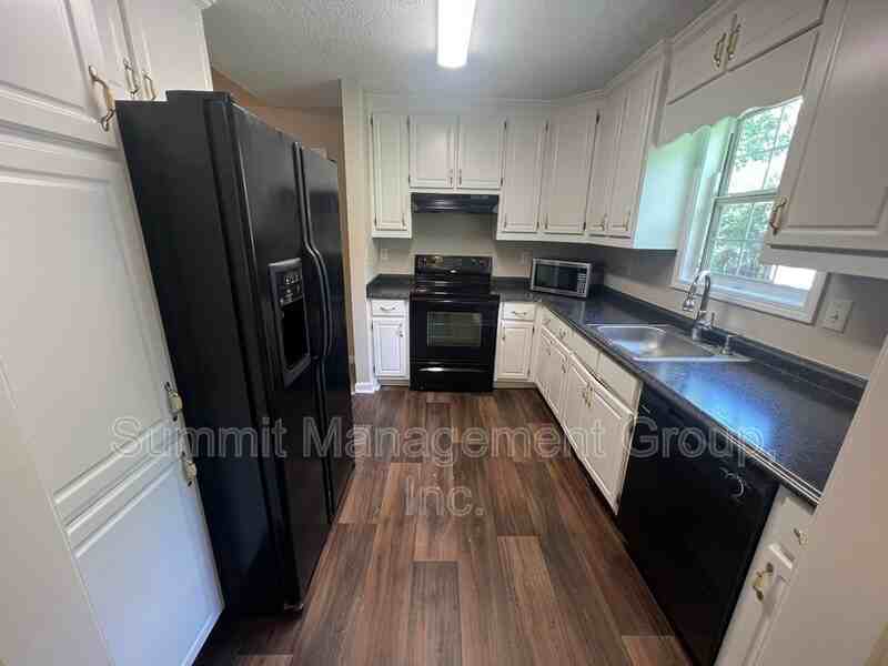 1157 Chateau Ter - Photo 4 of 36