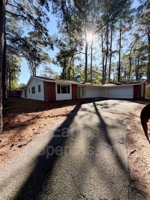 508 Forest Hill Dr - Photo 3 of 18