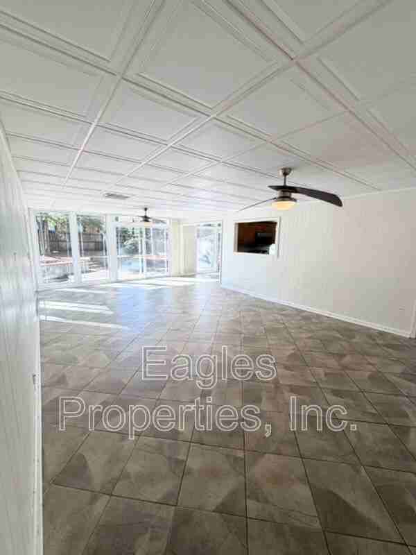 508 Forest Hill Dr - Photo 7 of 18