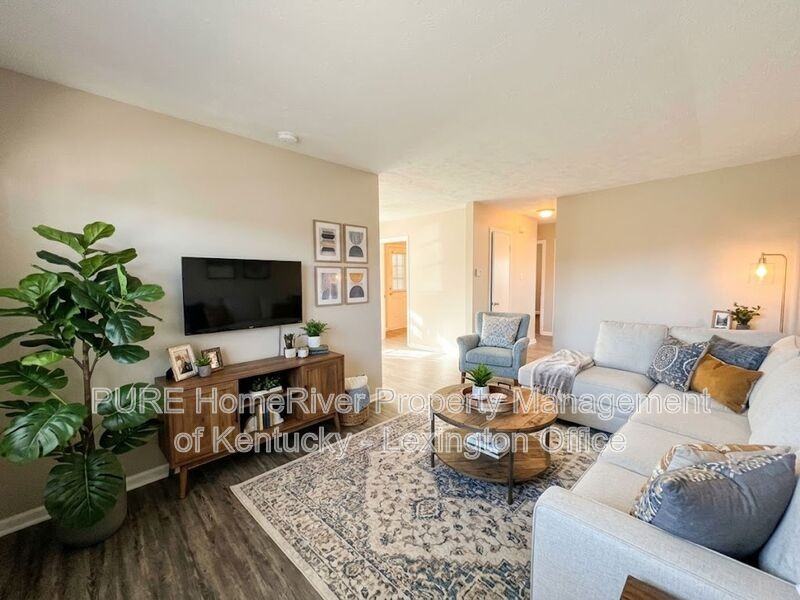 363 Radcliffe Rd #A - Photo 3 of 19