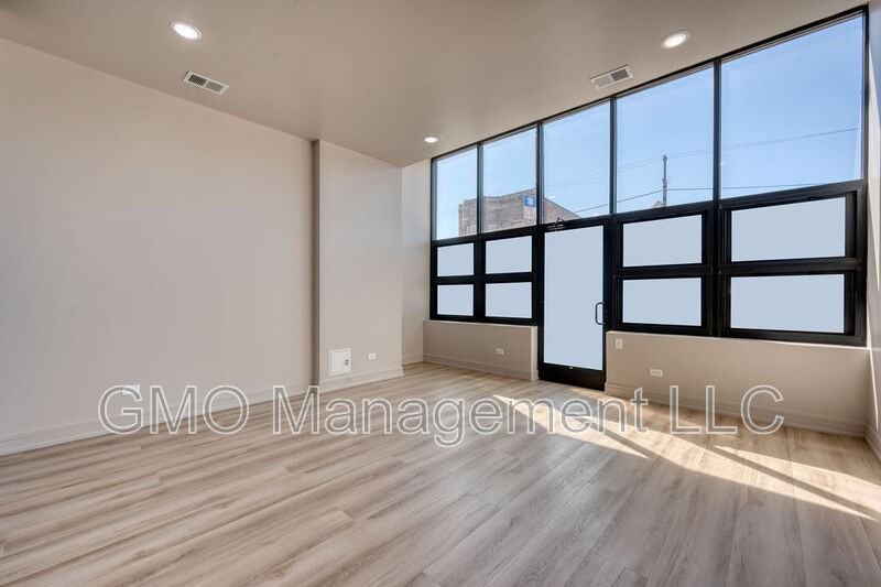 1423 S Kedzie Ave #1A - Photo 4 of 34