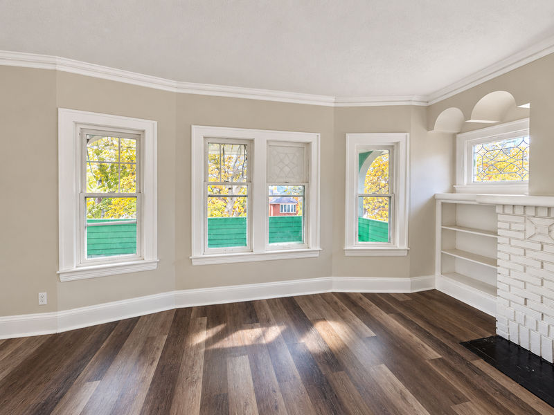 3755 E 154th St - Photo 2 of 24