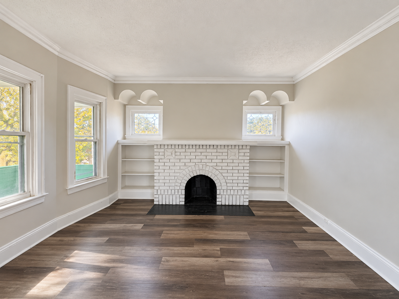 3755 E 154th St - Photo 3 of 24