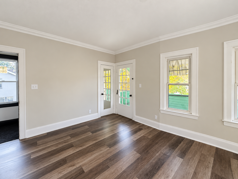 3755 E 154th St - Photo 4 of 24