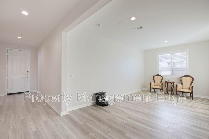 29337 Chestnut St - Photo 4 of 21