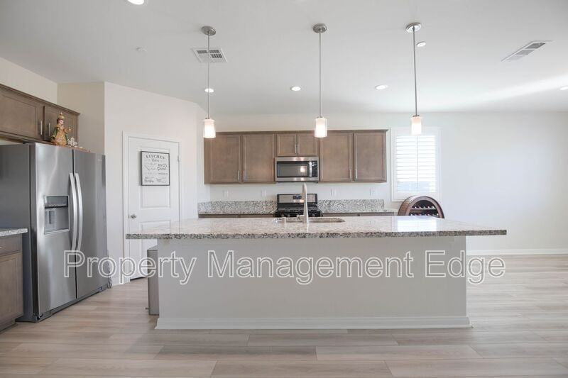 29337 Chestnut St - Photo 7 of 21