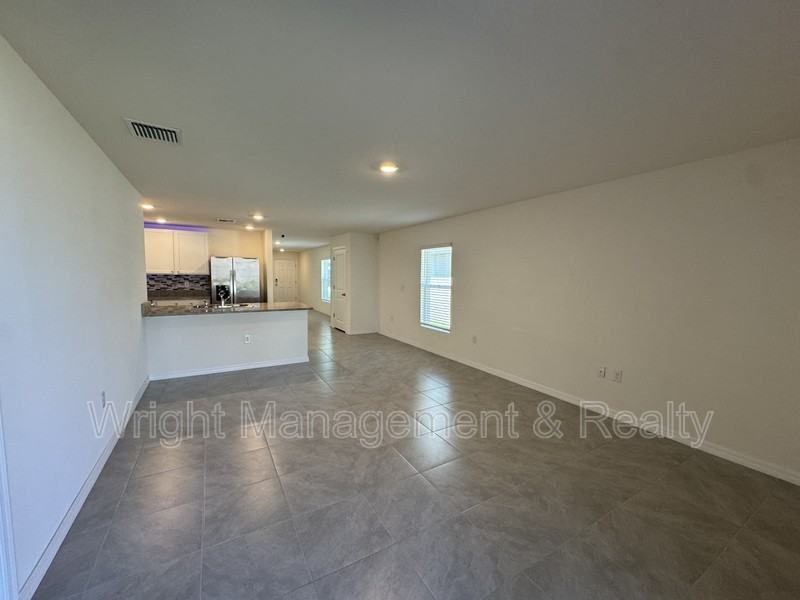 5586 Logan Cave Ave - Photo 4 of 22