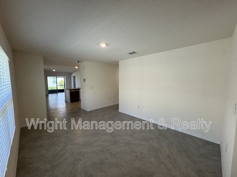 5586 Logan Cave Ave - Photo 6 of 22