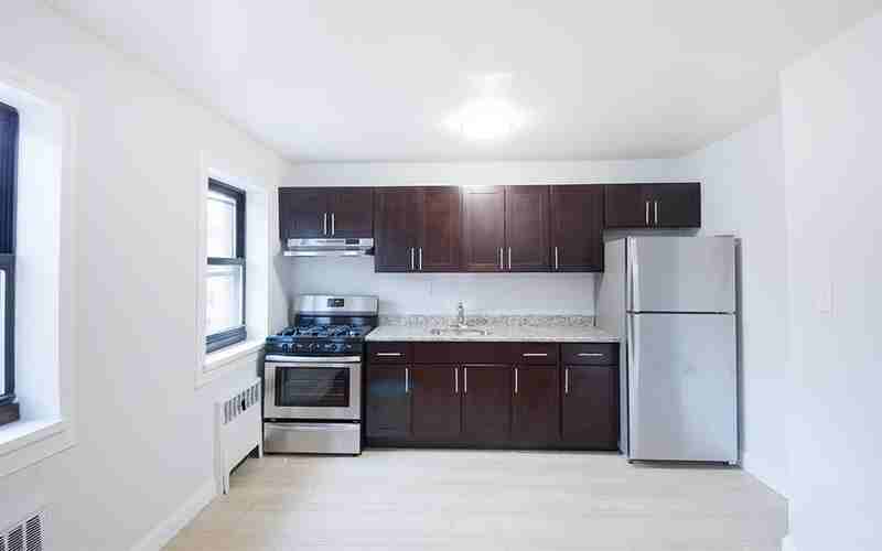 255 S Harrison St - Photo 3 of 9