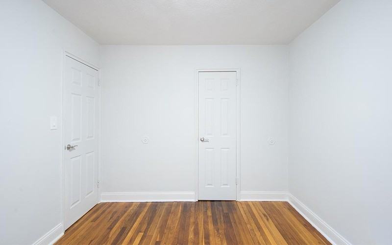 255 S Harrison St - Photo 4 of 9