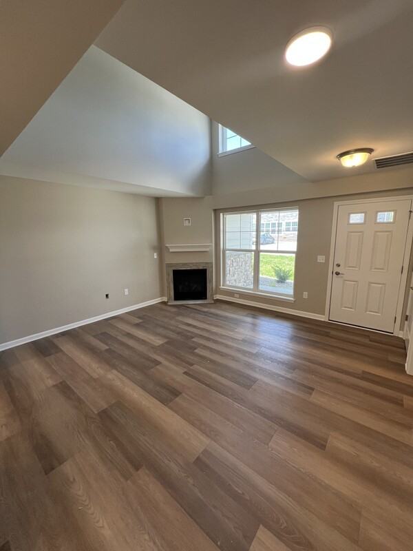1117 Anchor Ave - Photo 4 of 16