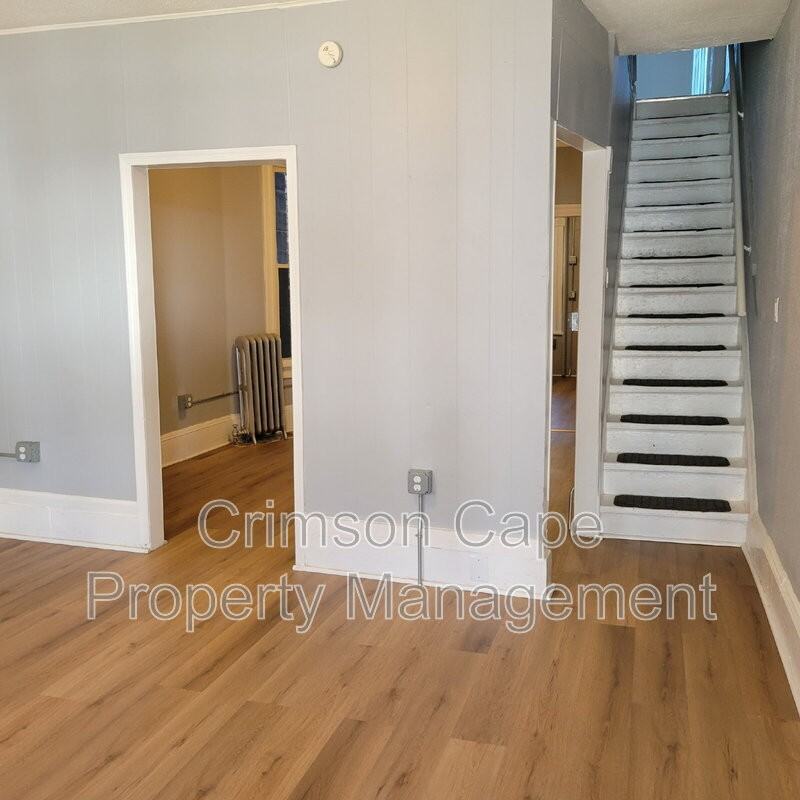 43 Hutson St - Photo 3 of 15
