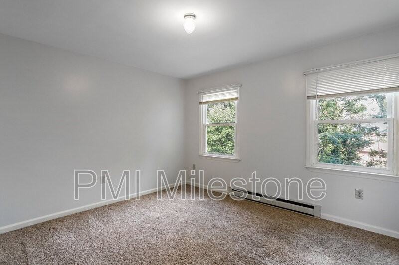 106 N Mont Valla Ave - Photo 3 of 17