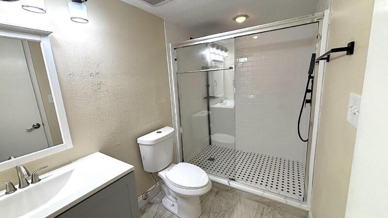 632 Marina Point Dr - Photo 2 of 24