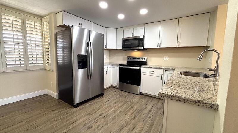 632 Marina Point Dr - Photo 4 of 24