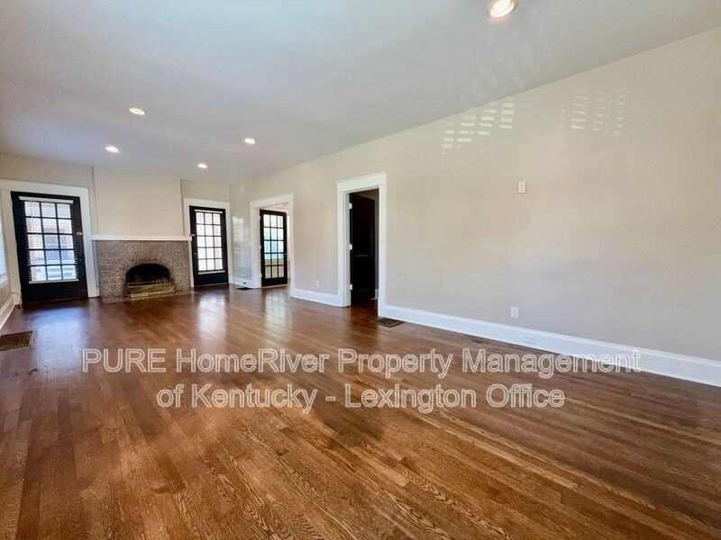 129 Bassett Ave - Photo 5 of 28
