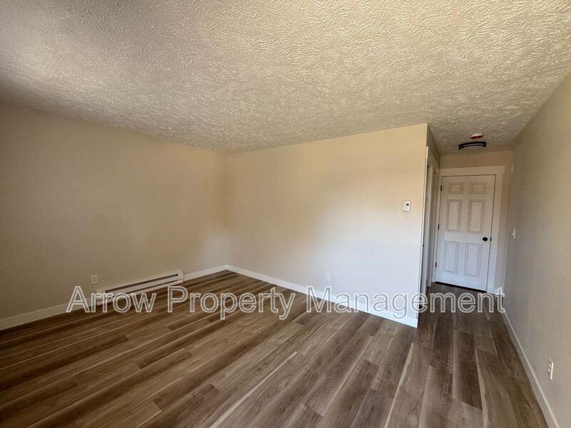607 S 7th St - Photo 2 of 6