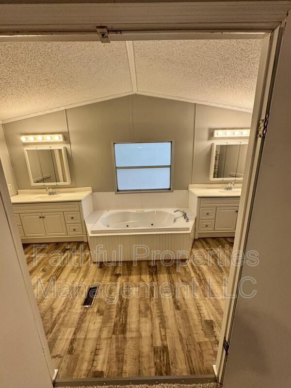 6313 Circle Dr - Photo 7 of 11