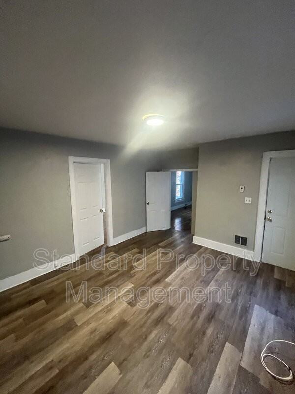 14 Bauer St - Photo 3 of 18