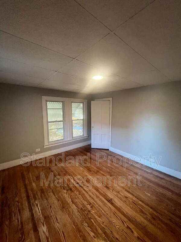 14 Bauer St - Photo 5 of 18