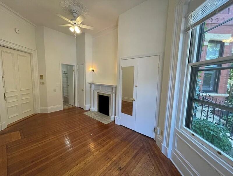 130 Marlborough St #3 - Photo 2 of 9